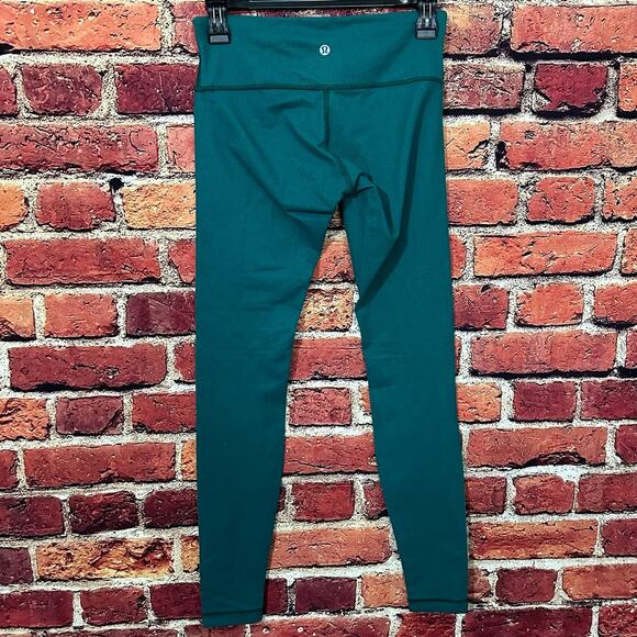 Lululemon full through leggings size 4 - Picture 4 of 11